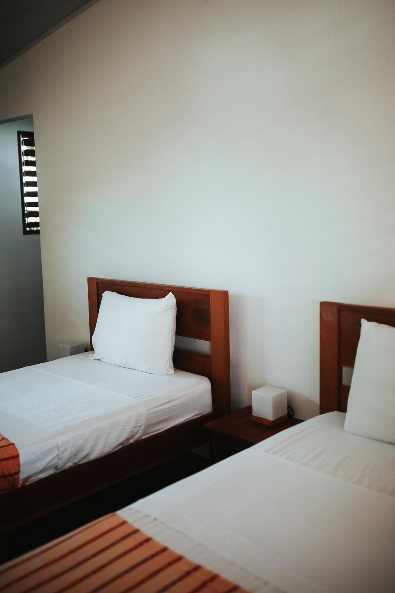 Salvatierra Beachfront Hotel Puerto Coyote Habitación foto